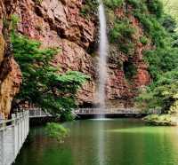 北京湖洞水遊玩攻略 湖洞水坐落於平谷區黃松峪鄉,是一處小眾原生態2A峽谷景區,因谷中有湖、山中有