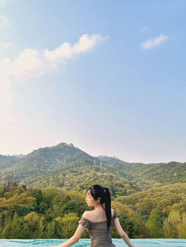 ⛰ Chosun Resort’s infinity pool with the sensibility of Mt. 