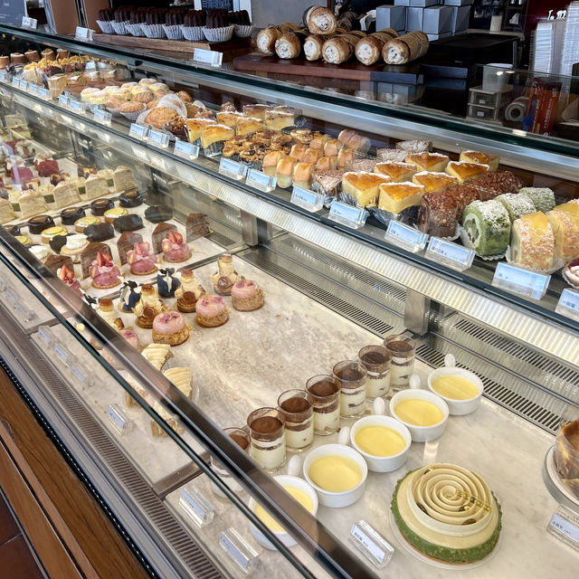 【台中】おしゃれ可愛いケーキとパンが楽しめるCAFFAINA COFFEE GALLERY