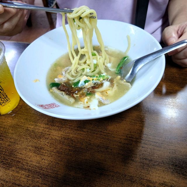 百年歷史老店-Mee Ton Poe