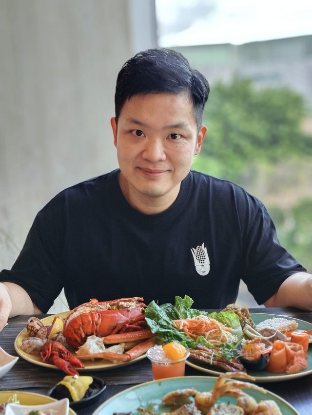 YMCA再臨閣泰式豐富海鮮自助餐 