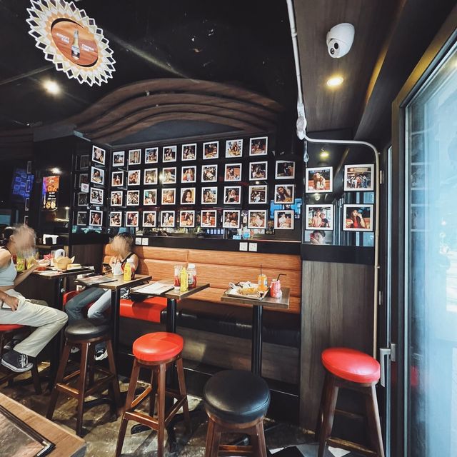 🌟  全球50強之一 • 灣仔人氣漢堡店  🌟 