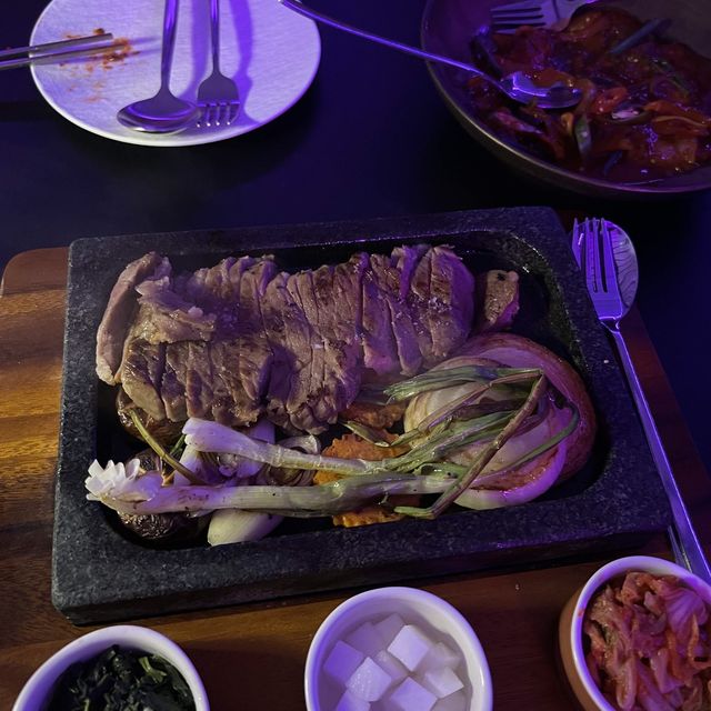 방콕 신상 루프탑 수영장 호텔! 