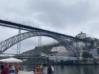 동루이스 1세 다리가 가장 잘보이는 포르투 핫플레이스, 히베이라광장🌉