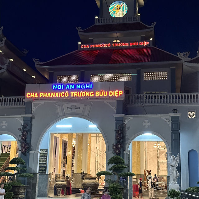 Nhà Thờ Tắc Sậy - Cha Diệp 