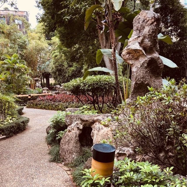        LOU LIM IOC GARDEN