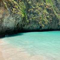 Maya Bay | อ่าวมาหยา  🌊