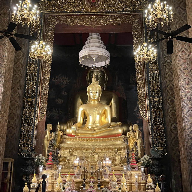 4 อารามหลวง 