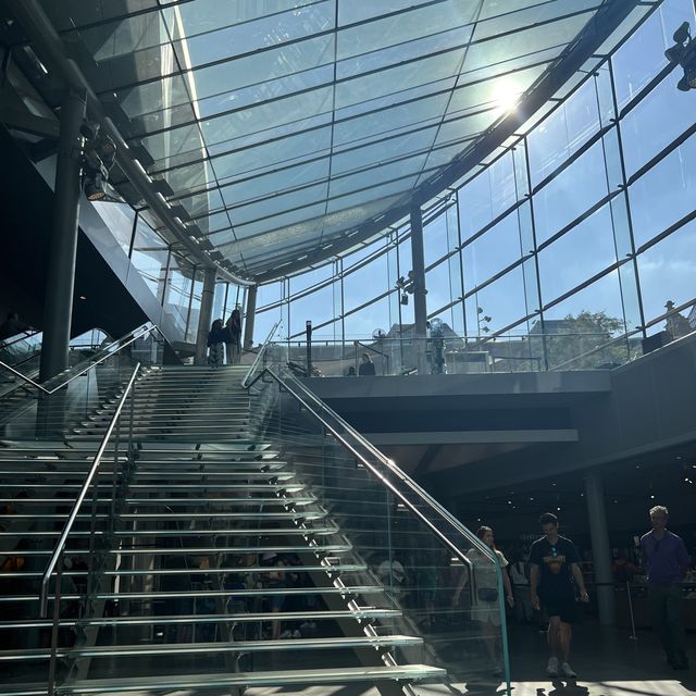 阿姆斯特丹人氣最高博物館，一定要提前訂票