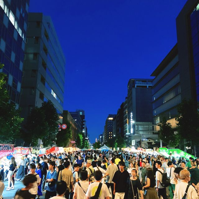 【京都】日本三大祭「祇園祭」夜の雰囲気