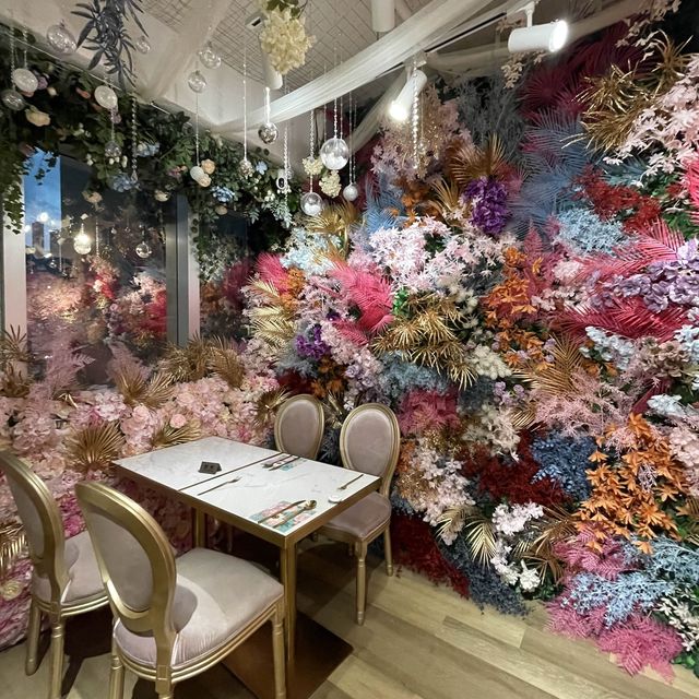 🌸銅鑼灣花花牆打卡餐廳