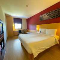 ibis Bangkok Riverside ริมแม่น้ำเจ้าพระยา