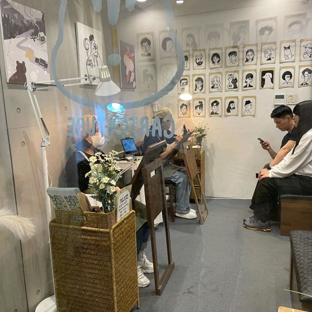 最近韓國流行 👍街頭手繪💜這家常常經過都在排隊