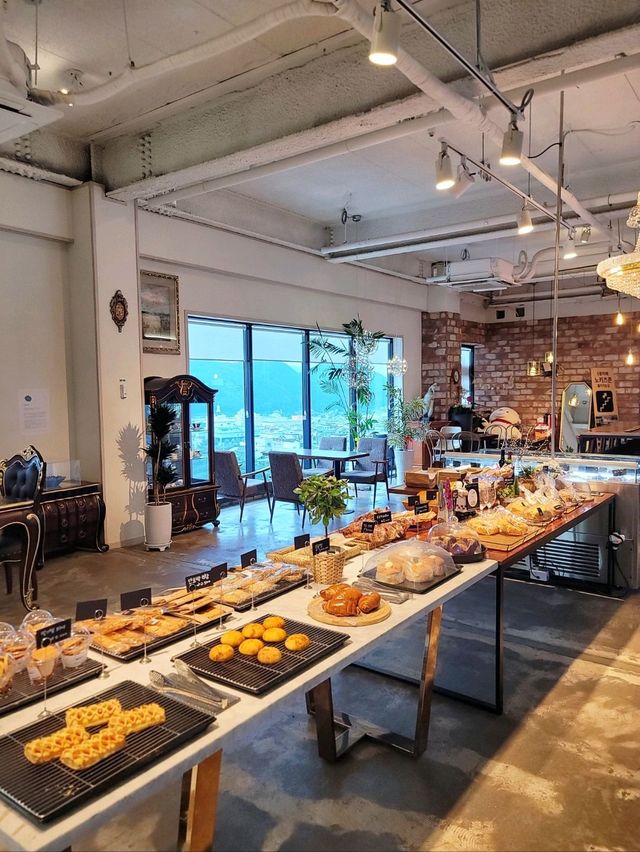 도심속 외곽 마운틴뷰 즐기는 카페 도시정원☕️