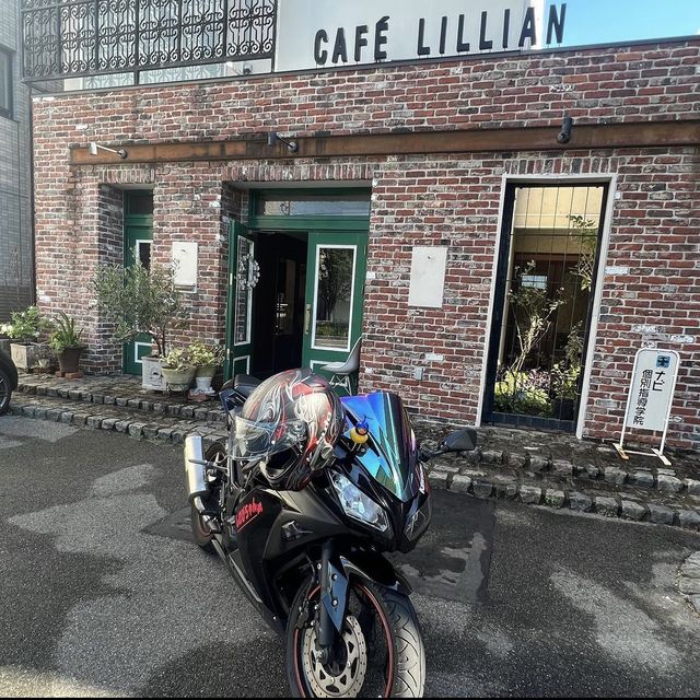 Cafe Lillian Cafe Lillian