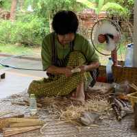 Visit the beautiful Umbrella Making Center - Chiang Mai