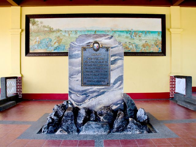 Lapu-Lapu and Magellan Shrine