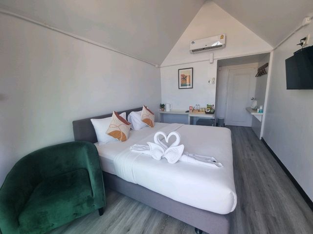 สิริน เลค แอนด์ บีช รีสอร์ท 🏠🏖 อ.สีชล
