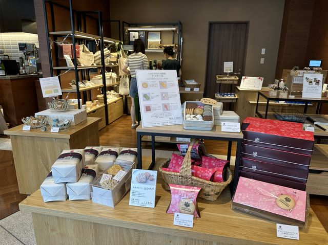 東京・四谷。迎賓館に立ち寄ったなら『迎賓館赤坂離宮前休憩所』で休憩しませんか？
