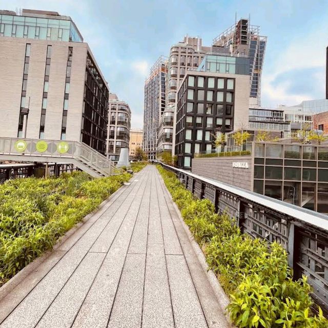 High Line: Manhattan's Urban Oasis