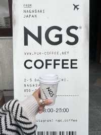 【長崎カフェ】長崎駅の目の前！空港を表すスリーコードが店名のお店