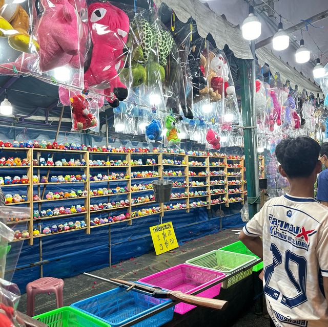 สวนบ้านแก้วแฟร์ ช็อป ชิล วิววัง(สวนบ้านแก้ว)
