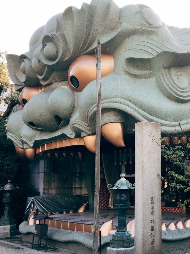 🇯🇵 日本大阪難波八阪神社👣朝聖大獅子殿的大嘴巴⛩️