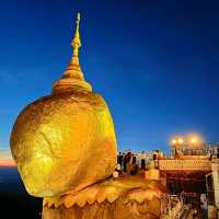 Myanmar golden rock pagoda 