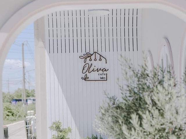 Oliva Cafe  คาเฟ่สไตล์ homey & Cozy ย่านปทุมธานี