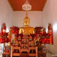 นั่งเรือ ไหว้พระ นั่งชิลล์คาเฟ่ คลองอ้อมนนท์
