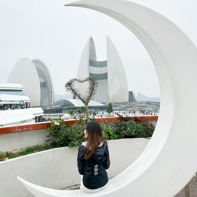 海濱城市｜著名地標巨型貝殼大劇院🐚