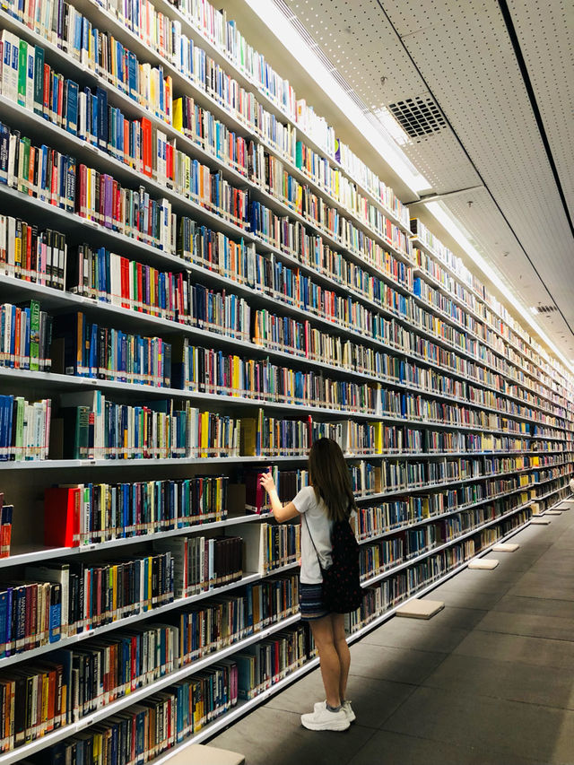 【深圳】紅山站附近景點-深圳圖書館，適合全天遊玩