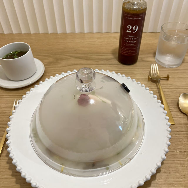モクモクスモークのローストビーフ丼