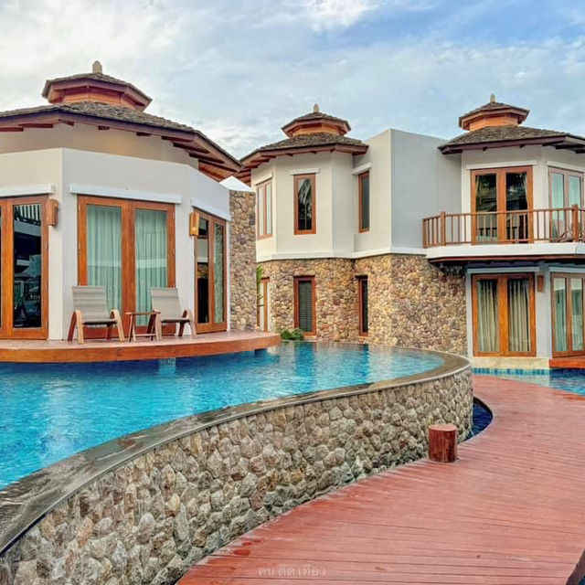 ที่พักสวยริมทะเลขนอม Yotaka Khanom