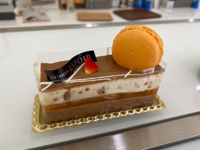 【福岡カフェ】演出が美しすぎるケーキがおいしくてたまらない
