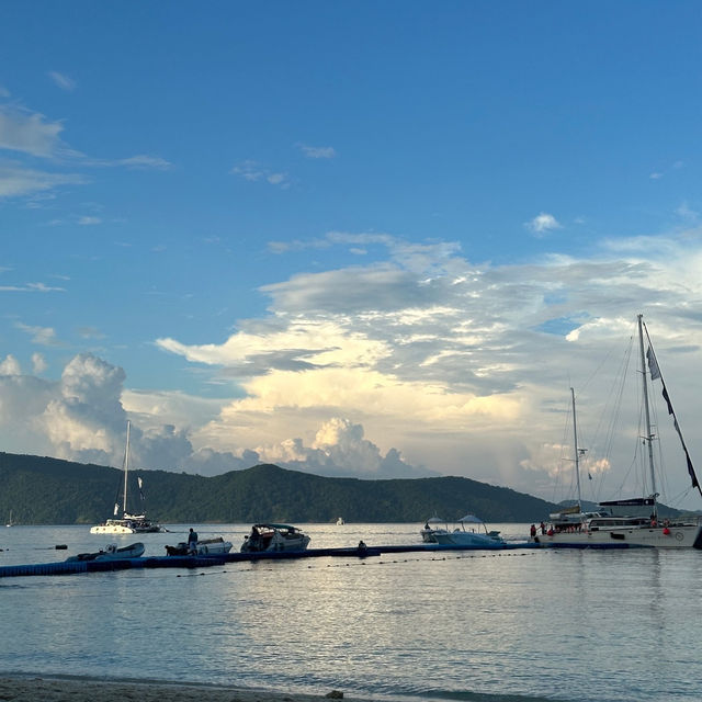 ตามหานกเงือกที่เกาะเฮ 🏝️
