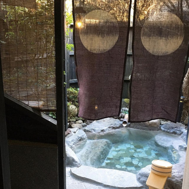 【湯布院】全室コバルトブルーの露天風呂付き旅館♨️