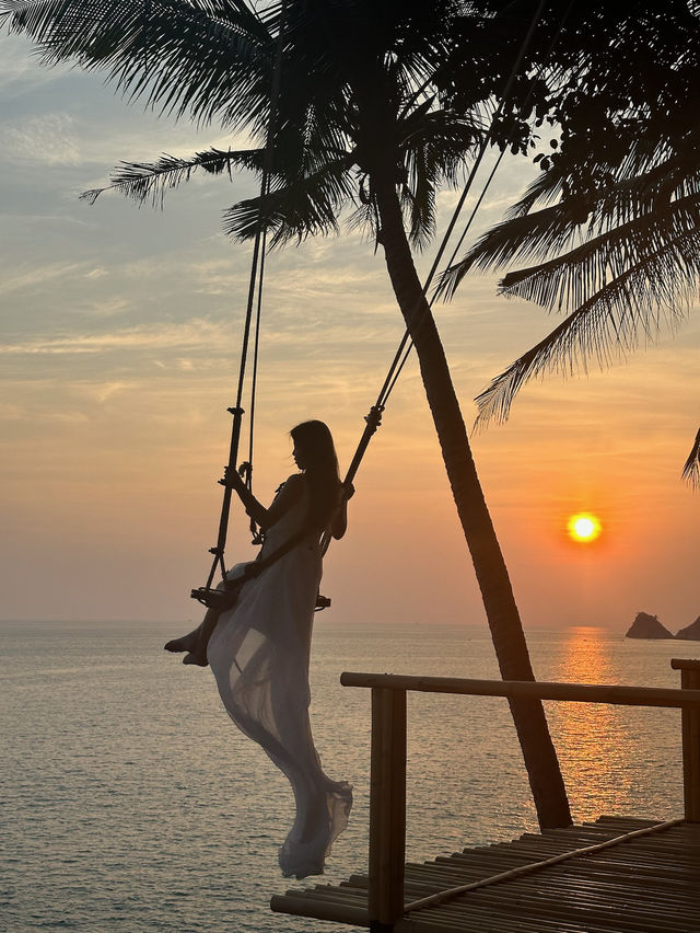 🇹🇭布吉必去 打卡日落懸崖cafe🌅