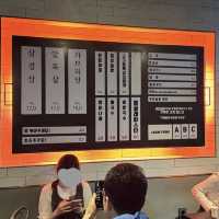 【韓国旅行🇰🇷/ソウル】現地韓国人で賑わう絶品お肉のお店🥩