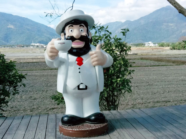 單車遊池上伯朗大道：絕美景色