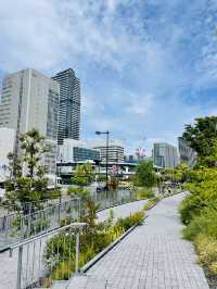 【大阪府:中之島】シンプルな外観が美しい大阪中之島日