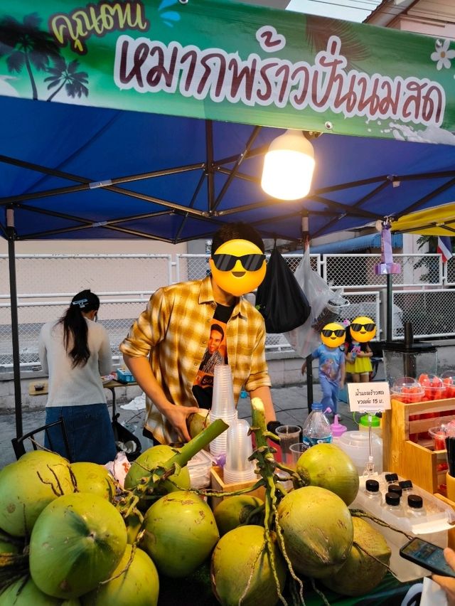 เดินเที่ยวถนนคนเดินไหว้ศาลหลักเมืองเมืองอุดร