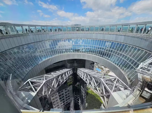 Umeda Sky Building ตึกสูงแลนด์มาร์กโอซาก้า
