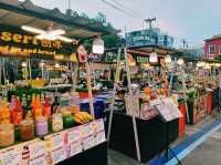 泰國芭提雅Pattaya Marina Night Market夜市，環境乾淨整潔，食物很好吃，價格公道，是來芭提雅打卡夜市好去處