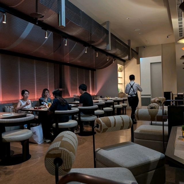 台北信義「TIPSY Sparrow」時尚氛圍、創意料理、微醺之夜