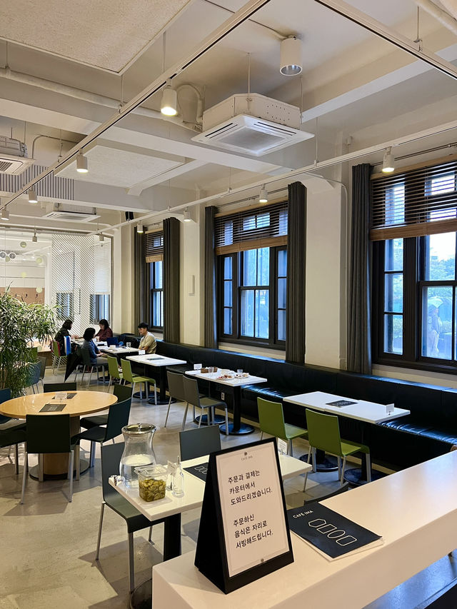 1926年から光化門を見つめる洋館でカフェタイムを