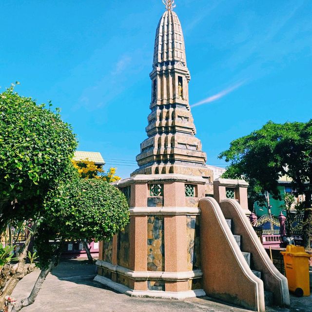 泰國曼谷皇家古廟景點:Wat Ratchawarin，建築精美絕倫，適合打卡拍照📸