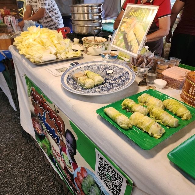 ตลาดนัดเช้า ที่กาดบะป้าวเชียงใหม่