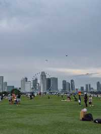 Marina Barrage พลังธรรมชาติและวิวเมืองสุดปัง