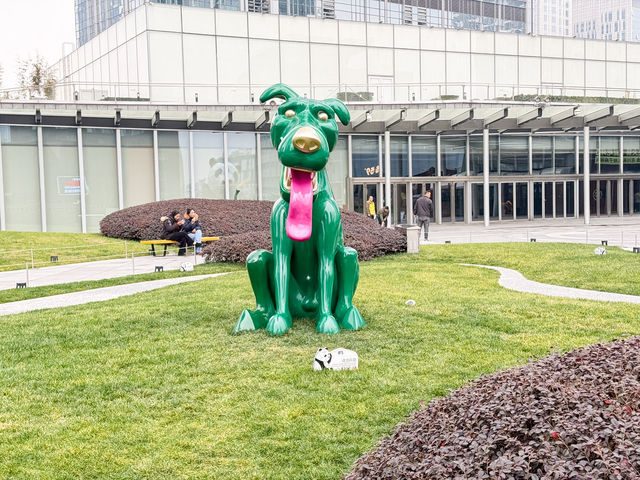 รีวิว Chengdu IFS Sculpture Garden